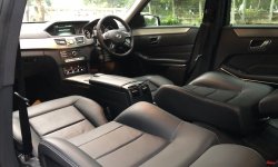 MOBIL BERKUALITAS MERCEDES-BENZ E200 AT HITAM 2016 15