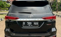 Toyota Fortuner VRZ TRD Sportivo 2.4 AT 2019 4