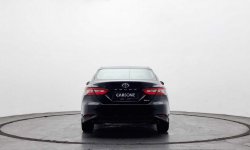 Toyota Camry 2.5 V 2019 Hitam 3