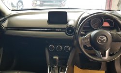 Mazda 2 R A/T ( Matic ) 2016 Putih Mulus Siap Pakai Good Condition 4