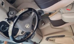 Toyota Kijang Innova 2.0 G mulus terawat Tahun 2010 3