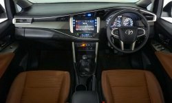 Toyota Kijang Innova 2.0 V Manual 2016 9
