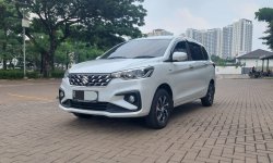 Suzuki Ertiga GX Hybrid 2022 3