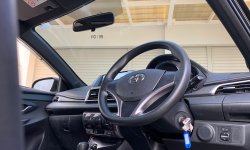 Toyota Yaris 1.5G 2017 10