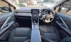 Mitsubishi New Xpander Sport CVT AT Matic 2021 Putih 10