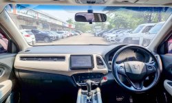 HONDA HRV PRESTIGE 1.8 CVT AT MATIC 2018 FACELIFT PUTIH , KM LOW 15RB!! 4
