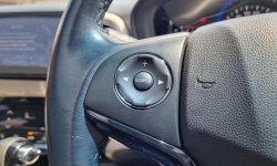 HONDA HRV PRESTIGE 1.8 CVT AT MATIC 2018 FACELIFT PUTIH , KM LOW 15RB!! 8