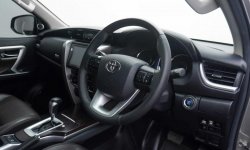 Toyota Fortuner 2.4 VRZ AT 2017 9