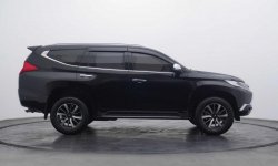 Mitsubishi Pajero Sport Dakar 4x2 AT 2019 Hitam 2