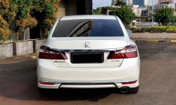 SIAP PAKAI Honda Accord 2.4 VTi-L AT Sedan 2018 Putih 5