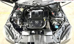 Mercedes Benz E250 CGI Tahun 2009 Matic Hitam 2