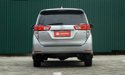 Toyota Kijang Innova V Matic  Tangan Pertama 3