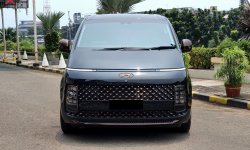 Lokasi jakarta Hyundai Staria Signature 7 2021 hitam km 16rb record cash kredit proses bisa dibantu 2