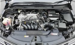 Toyota Corolla Altis V AT 2021 Hitam 7