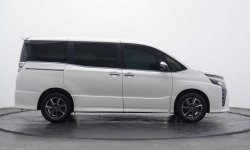 Toyota Voxy 2.0 A/T 2017 Putih SPESIAL HARGA PROMO AWAL BULAN RAMADHAN DP 35 JUTAAN 2
