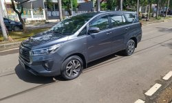 Toyota Kijang Innova V A/T Gasoline 2021AT GREY SERVICE RECORD 5