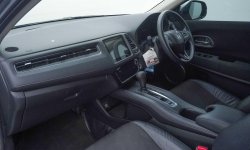 Honda HR-V 1.5L E CVT 2019 
DP 10 PERSEN/CICILAN 6 JUTAAN 7