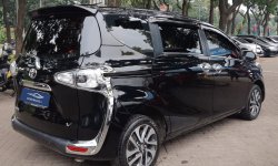 Toyota Sienta 1.5 V MPV AT 2017 HITAM Dp 18,9 Jt No Pol Ganjil 16