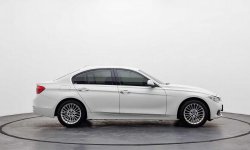 BMW 3 Series 320i Sport 2018 Putih SPESIAL HARGA PROMO AWAL BULAN RAMADHAN DP 45 JUTAAN 2