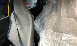 Honda Brio Satya E CVT 2023 Kuning NEW 8