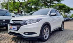 Honda HR-V 1.5L E CVT AT Matic 2017 Putih 1