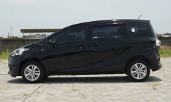 Toyota Sienta G MT 2017 MPV  3