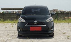 Toyota Sienta G MT 2017 MPV  1