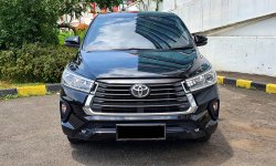 Toyota Kijang Innova V 2.0 Bensin AT 2022 Hitam 1