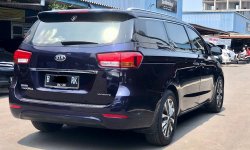 Kia Grand Sedona Ultimate 2017 Biru 4