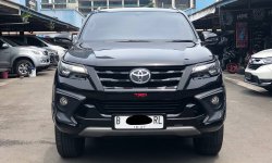 Toyota Fortuner VRZ TRD AT 2017 Hitam 3