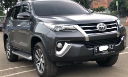 TOYOTA FORTUNER VRZ AT GREY 2017 MOBIL BEKAS BERKUALITAS!! 2
