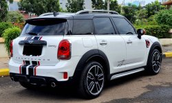 Mini Cooper 2.0L Countryman S (F60) JCW AT 2018 Putih 5