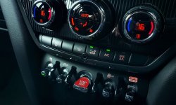 Mini Cooper 2.0L Countryman S (F60) JCW AT 2018 Putih 14