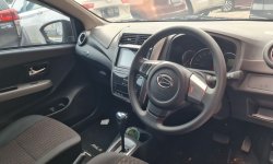 Daihatsu Ayla R 2022 Hatchback 6