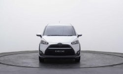 Promo Toyota Sienta V 2017 murah 3