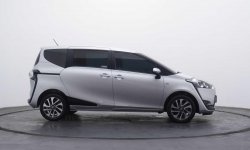 Promo Toyota Sienta V 2017 murah 2