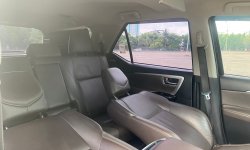 Toyota Fortuner 2.4 VRZ TRD AT 2017 Hitam 9