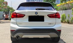 Bismillahirrohmanirrohim
BMW X1 sdRive 18i 301i - 2018 
Power Back Door - Sunroof 
Good Condition 6