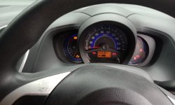 Honda Mobilio E CVT 2015 Abu-abu 4