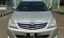Toyota Kijang Innova V 2.0 MT 2010 Good Condition 2
