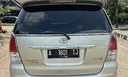 Toyota Kijang Innova V 2.0 MT 2010 Good Condition 6