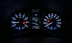 Toyota Innova 2.0 V MT 2016 Hitam 10