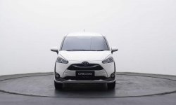  2021 Toyota SIENTA V 1.5 24