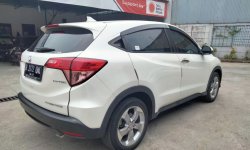 Honda HR-V E CVT 1.5 AT 2018 Cakepp 8