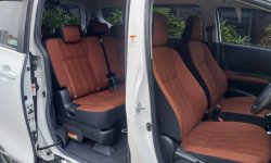 Toyota Sienta V 2019 8
