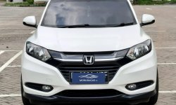 Honda HR-V 1.5 E SUV AT 2016 PUTIH Dp 19,9 Jt No Pol Ganjil 4