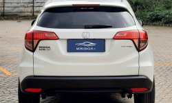Honda HR-V 1.5 E SUV AT 2016 PUTIH Dp 19,9 Jt No Pol Ganjil 6
