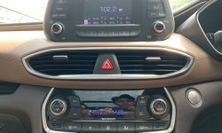 Hyundai Santa Fe 2.2L AT Matic CRDi XG 2018 Abu-abu Istimewa Terawat 5