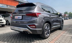 Hyundai Santa Fe 2.2L AT Matic CRDi XG 2018 Abu-abu Istimewa Terawat 19