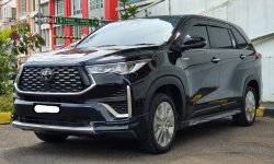 Toyota Kijang Innova Zenix Hybrid q modelista tss Hitam 2023 ready gak perlu indent siap pakai 1